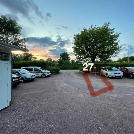 Liten Laegenhet Med Gangavstand Badstrand Appartamento Mariehamn